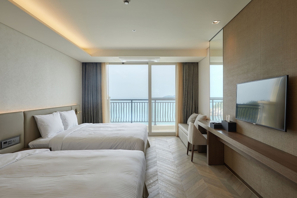 Sono, Water, Superior, Family, 2 Double Beds, Ocean View, Infinity Pool Access