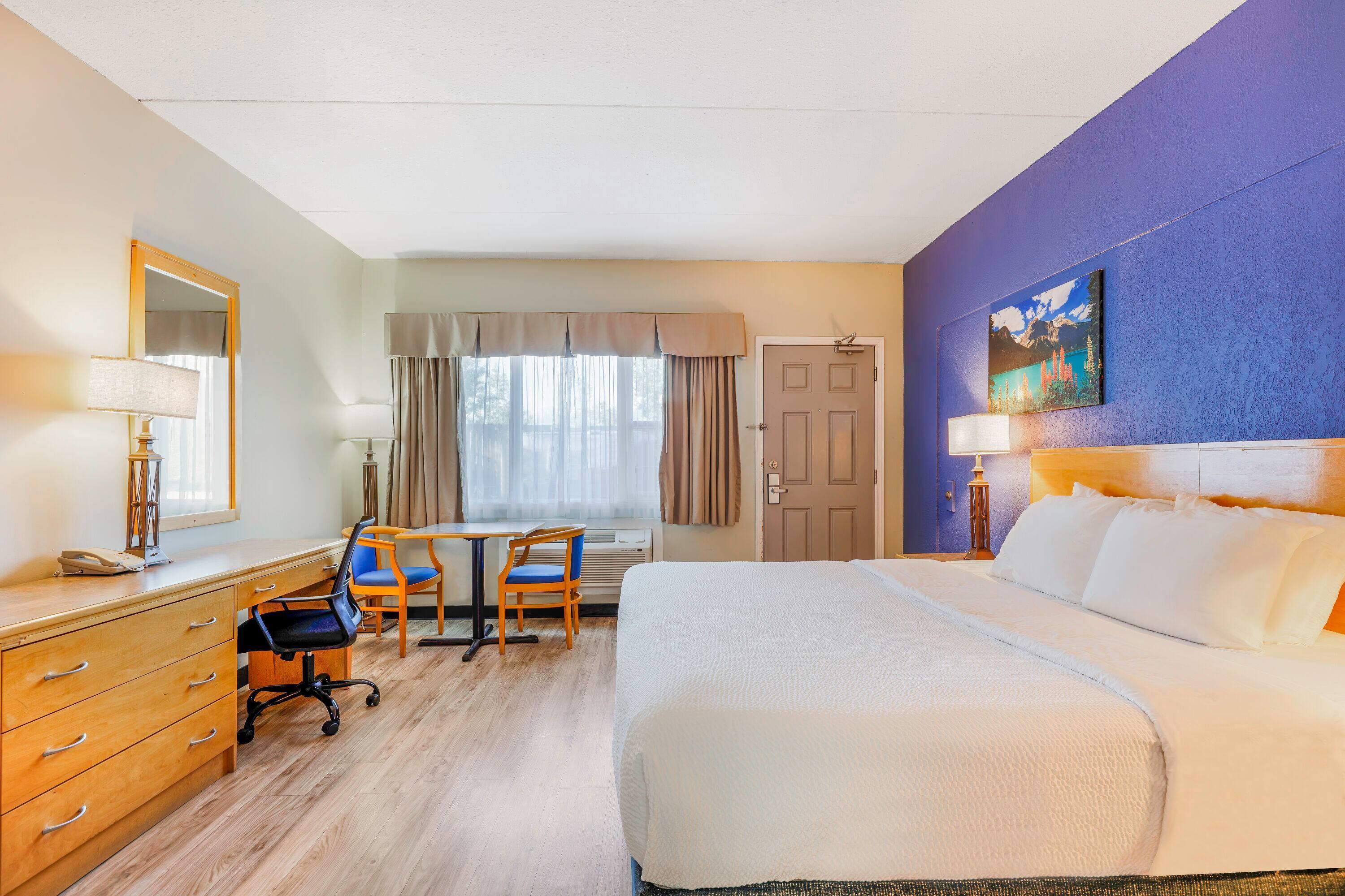 Room, King Bed
