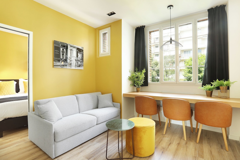 Short Stay Group Eiffel Village Serviced Apartments 28/50