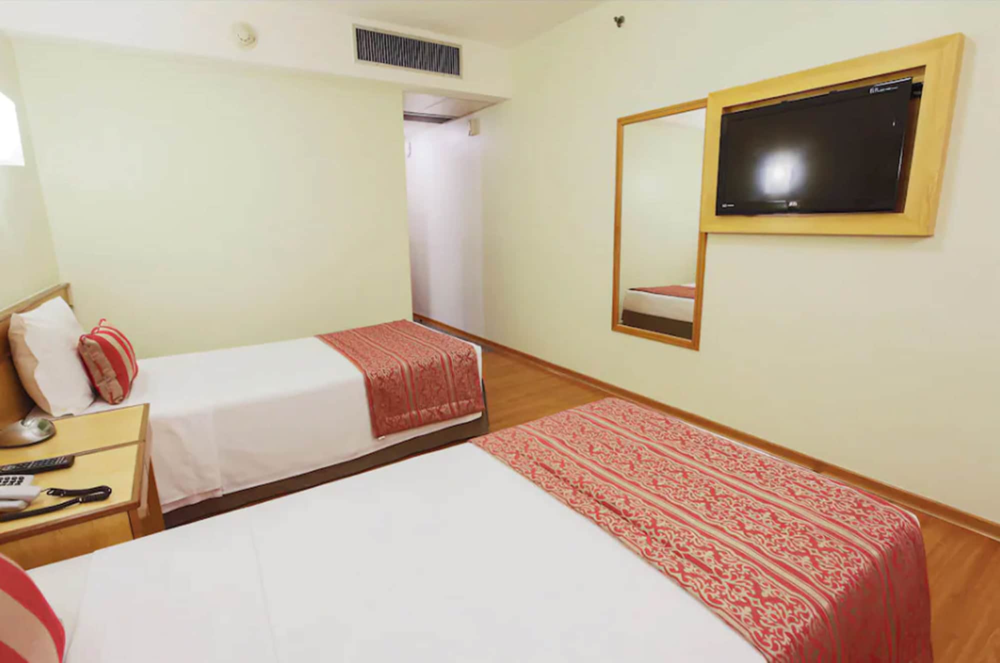 STANDARD, TWIN BEDS