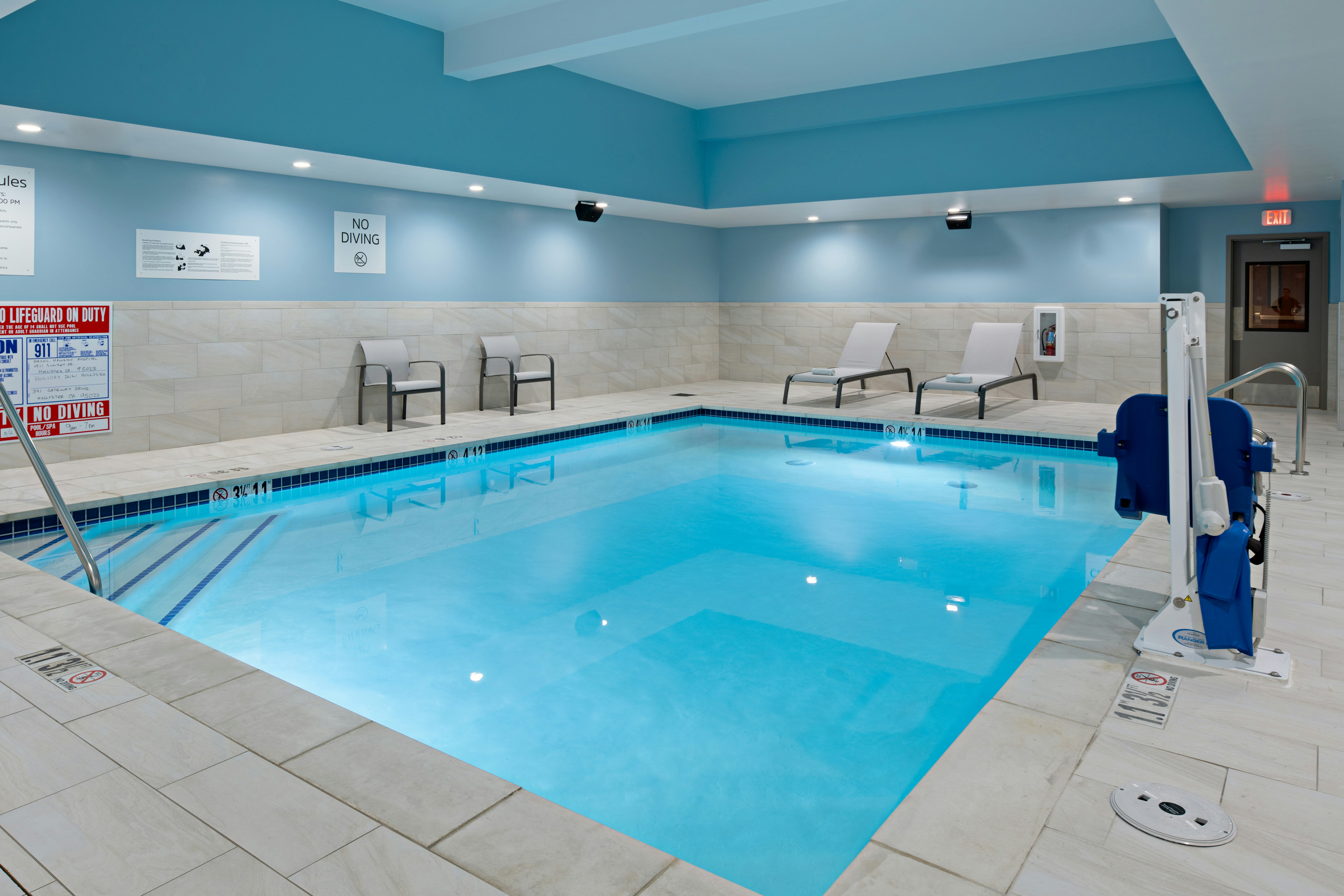 Holiday Inn Express & Suites - Hollister, an IHG Hotel 19/40