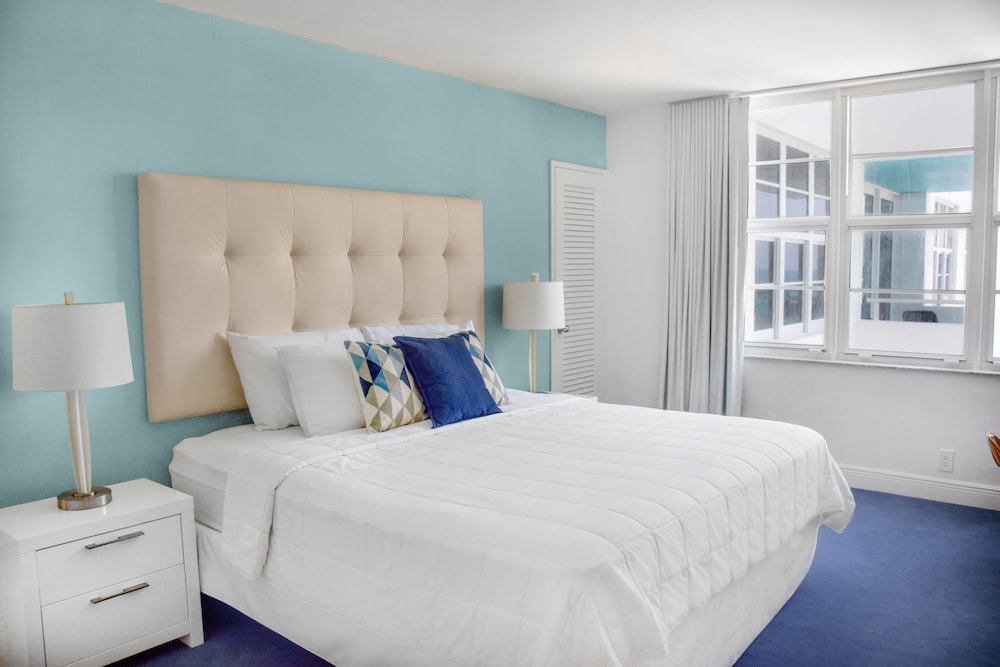 Seacoast Suites Hotel 28/75