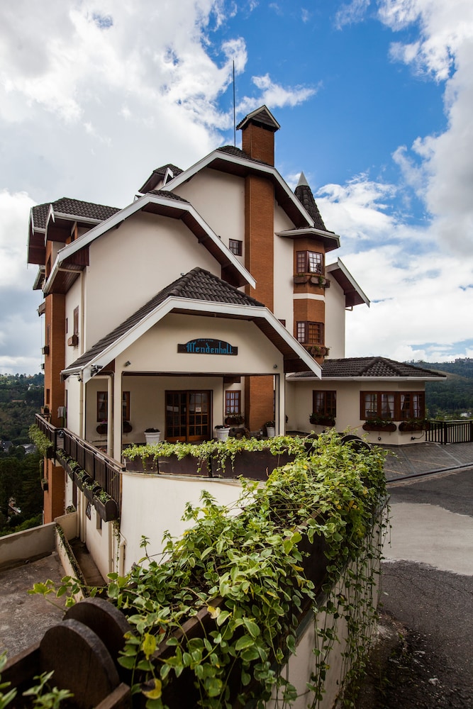 Summit Suites Hotel Campos do Jordao 1/31