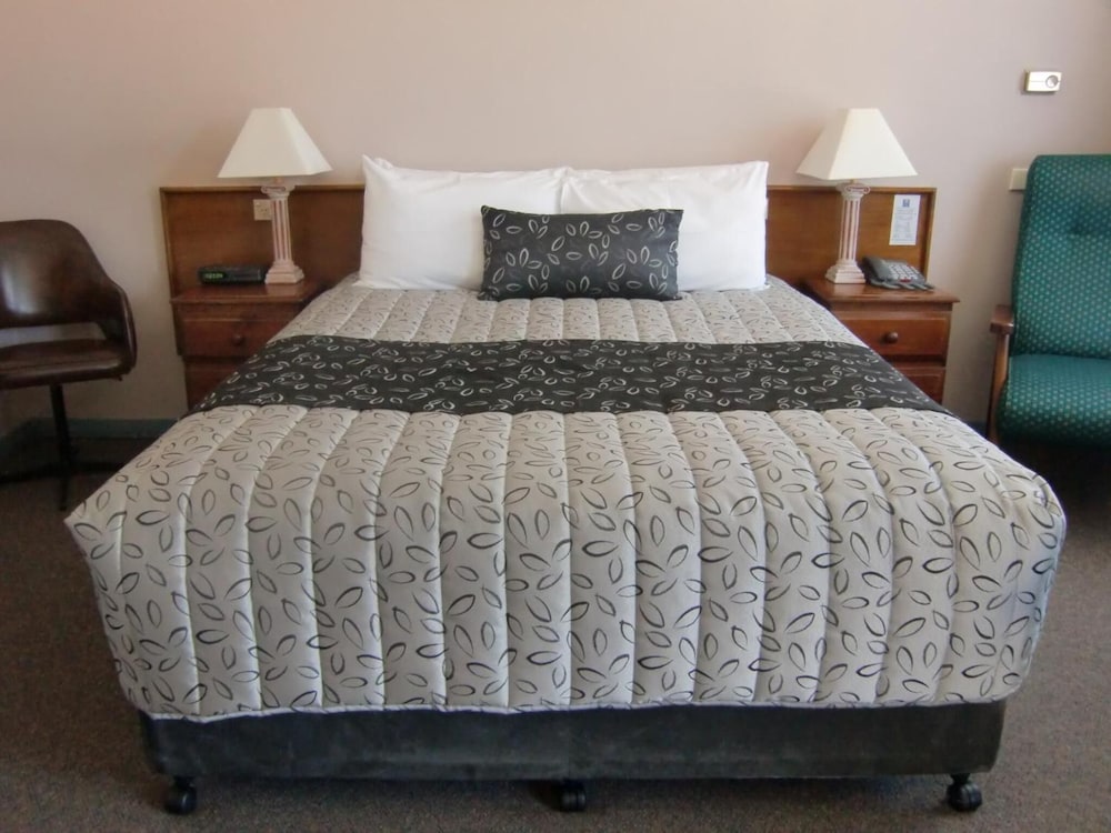 Bairnsdale Kansas City Motel 8/30