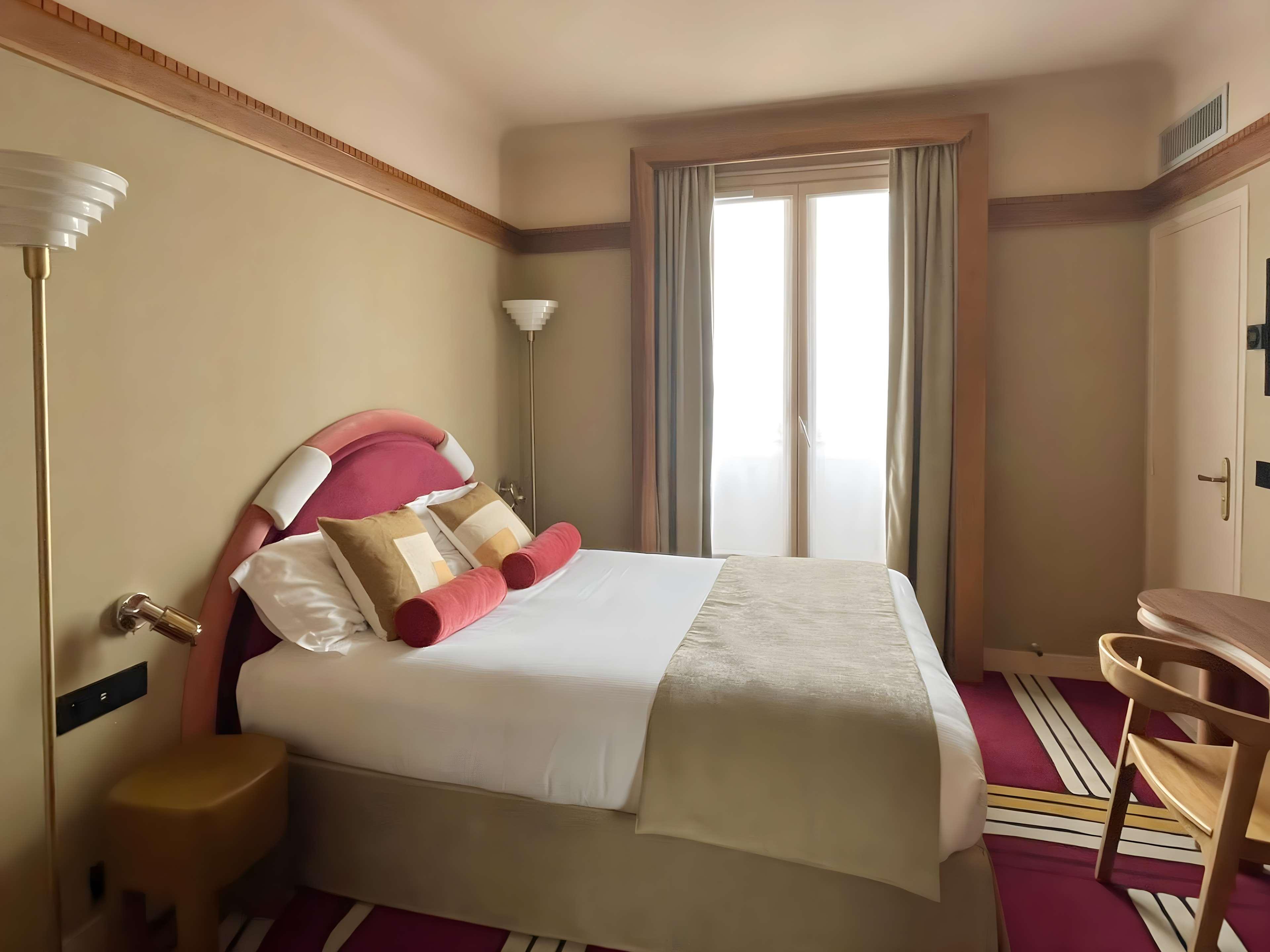 Classic Double Florida Rose، Hotel Mercedes 6/10