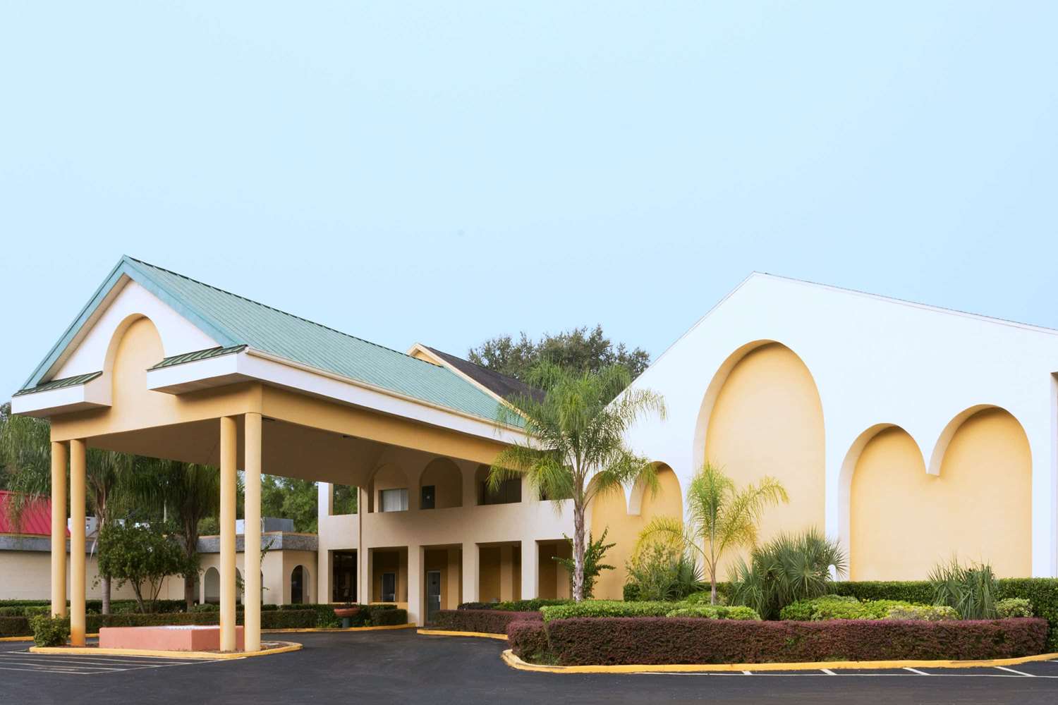 Days Inn by Wyndham Crystal River 2/28