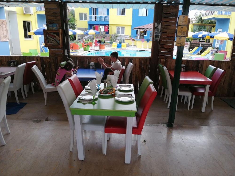 Dost Hotel 11/22