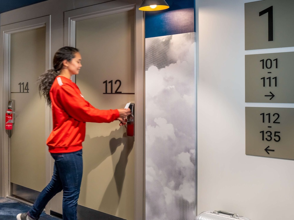 IBIS BARCELONA AEROPUERTO VILADECANS 11/62