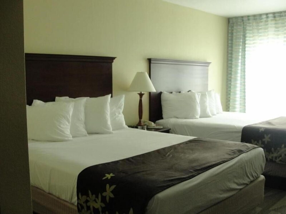 Gold Leaf Hotel of Dewey-Rehoboth Beach 11/47