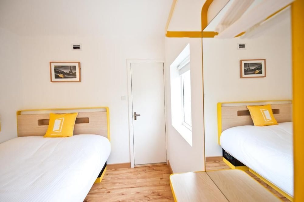 Room at Bloomrooms At Indiranagar, BANGALORE