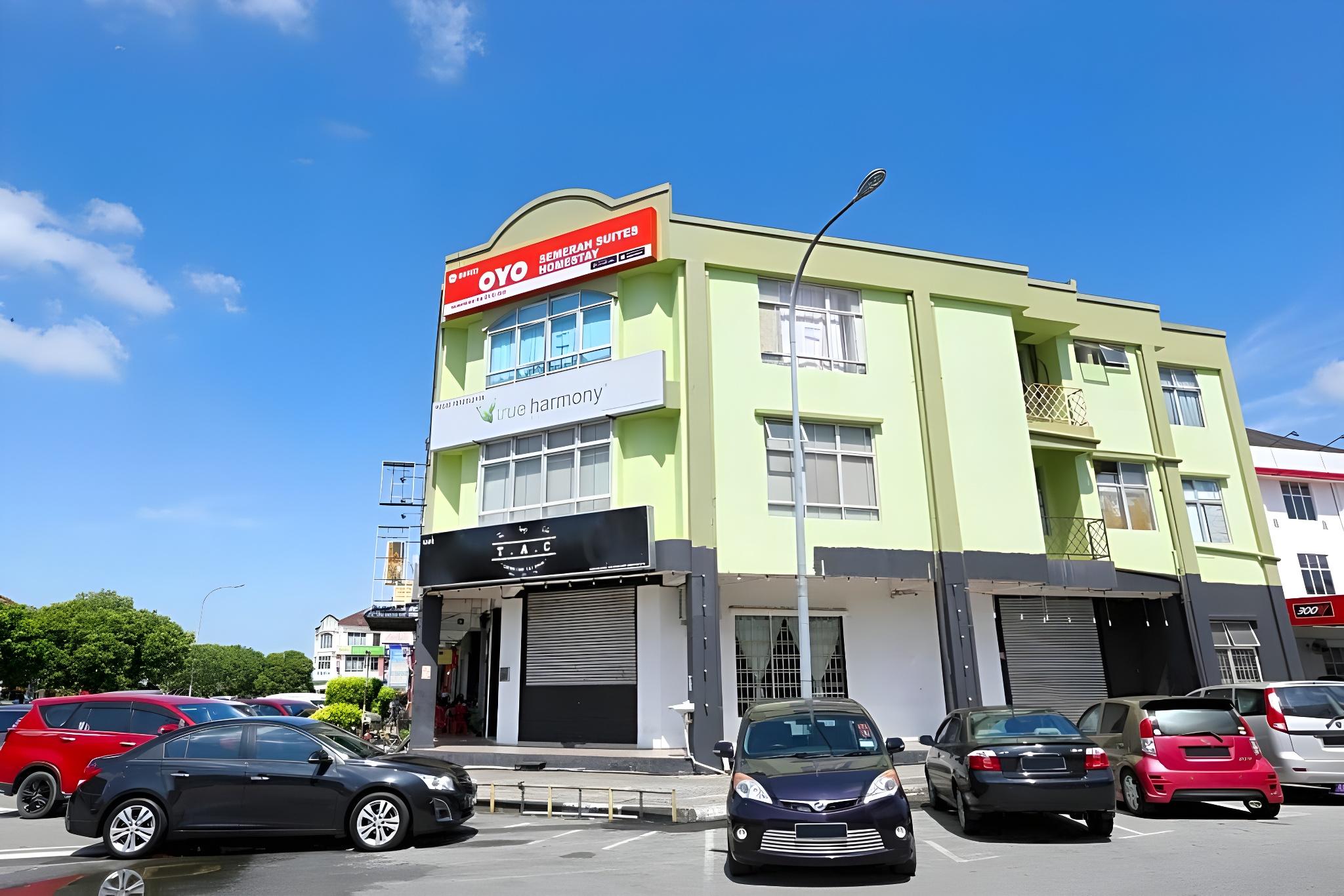 Oyo 89902 Semerah Suites Homestay Pontian 15/18