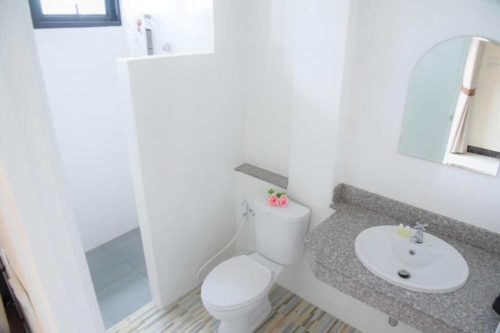 Bh Place Apartment 11/28