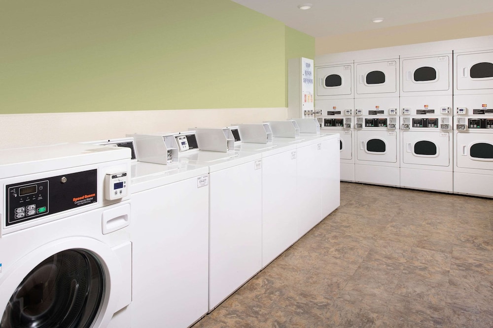 Extended Stay America Select Suites - Dayton - Miamisburg 35/60
