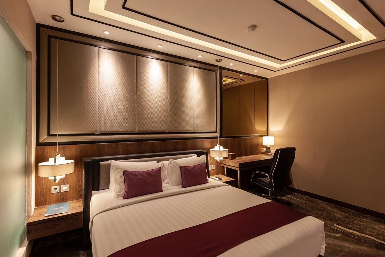 PRESIDENTIAL, SUITE
