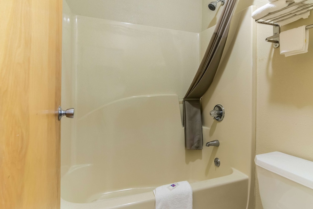 Motel6 Kenly, NC 36/41