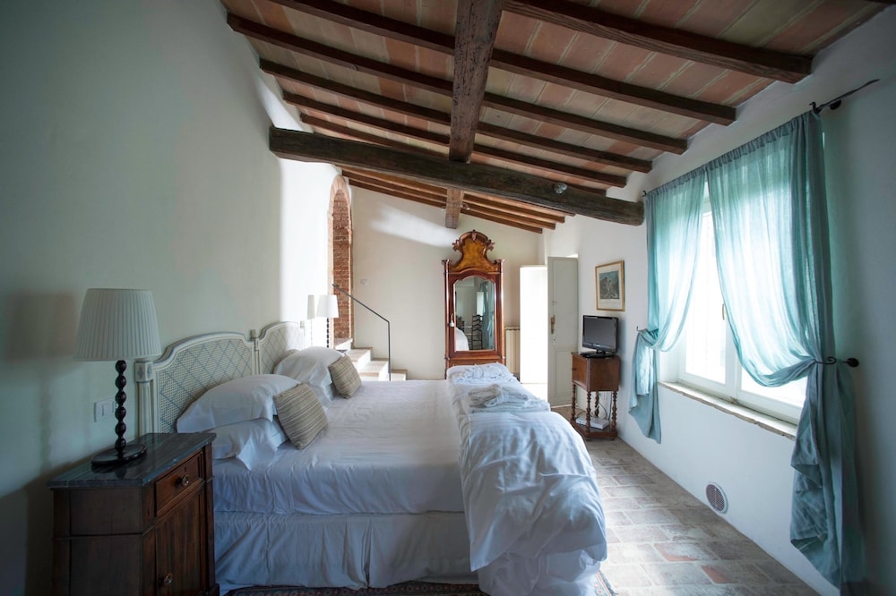 Tenuta Santo Pietro 4/50