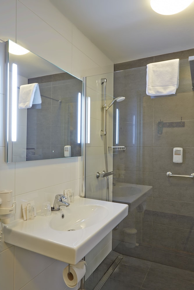Hotel Mastbosch Breda 67/67