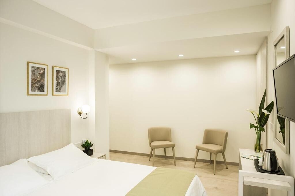 DELUXE, DOUBLE BED, BALCONY