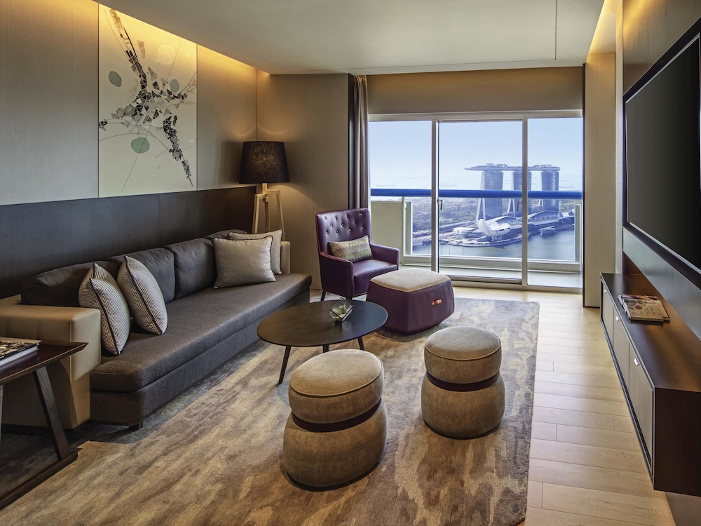 Swissotel The Stamford 28/50