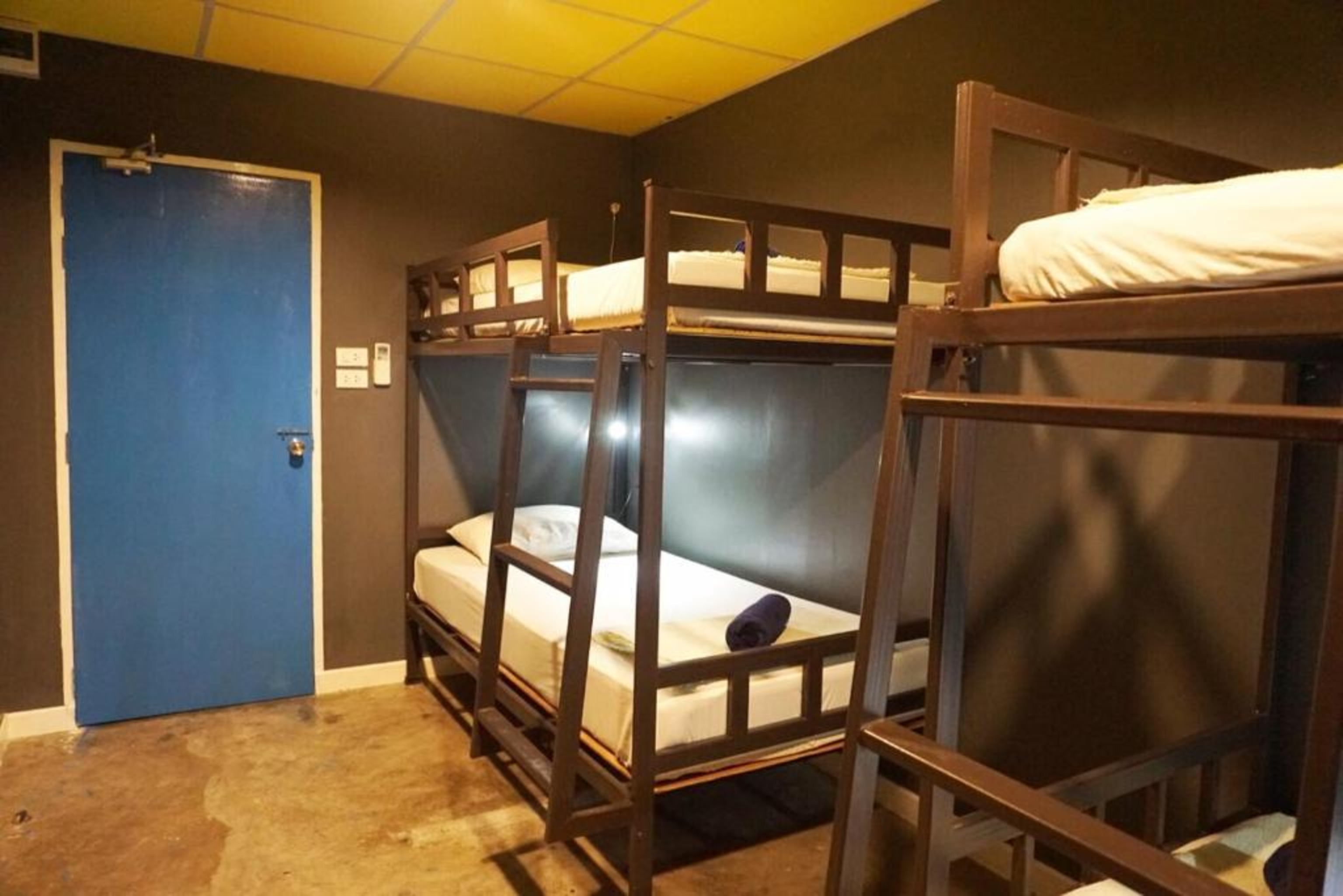 B&B House & Hostel 27/36