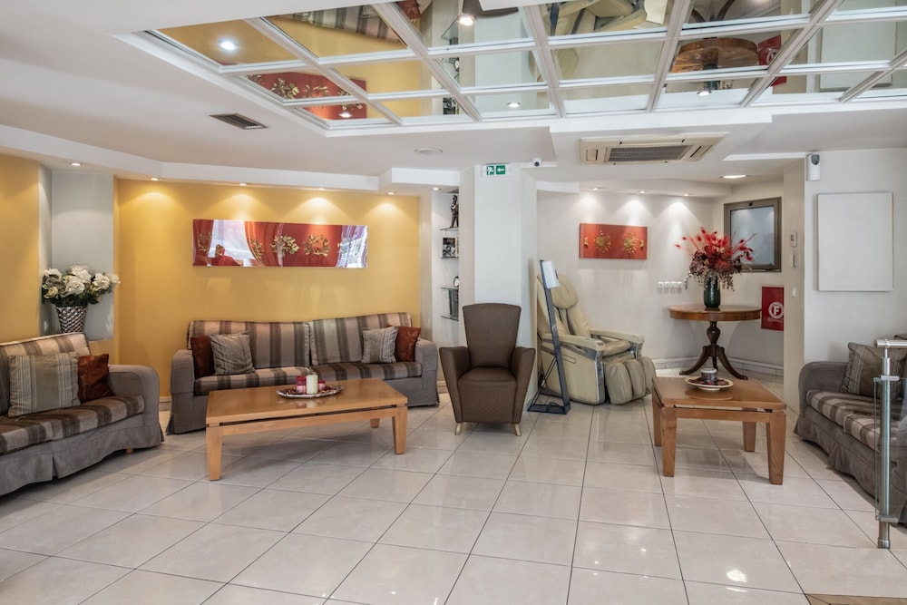Golden City Hotel 17/26