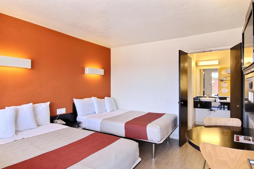 Motel6 Goleta, CA - Santa Barbara 26/57