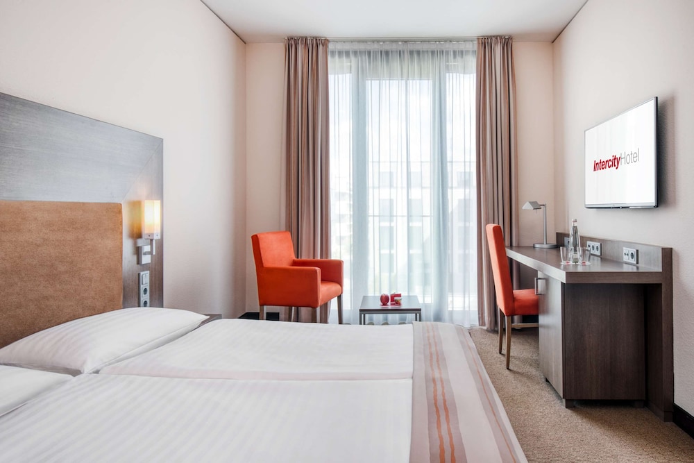 Intercityhotel Dresden 25/59