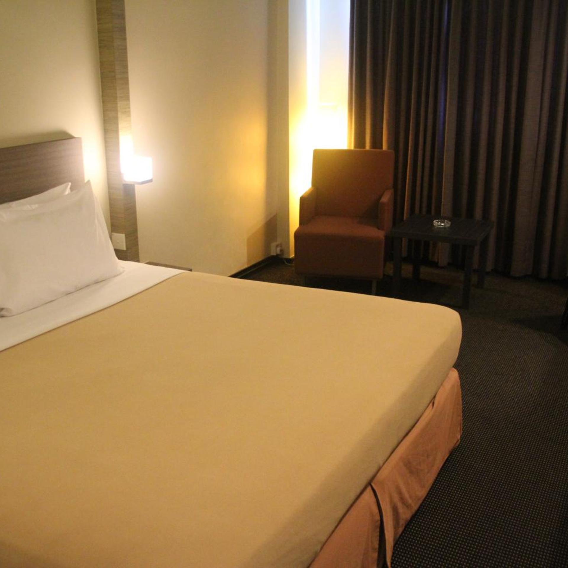 Strand Hotel 26/53