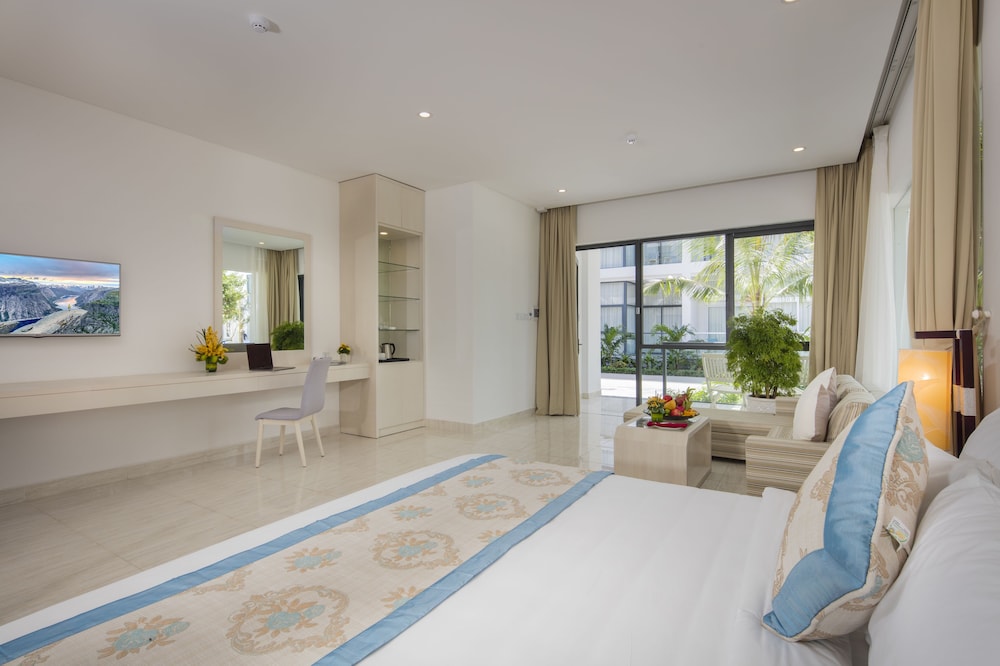 Diamond Bay Condotel Resort Nha Trang 7/77