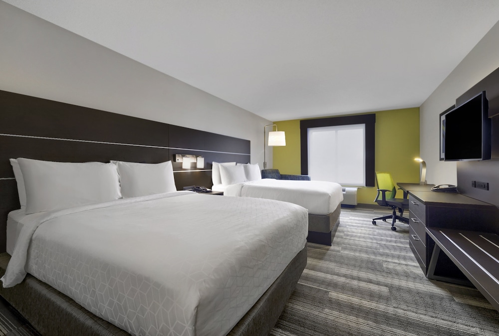 Holiday Inn Express Hotel And Suites Kansas City Grandview 26/64