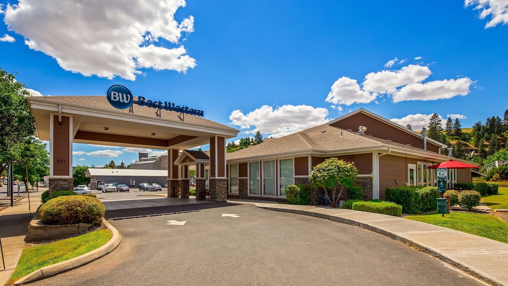 Best Western Wheatland Inn 37/47