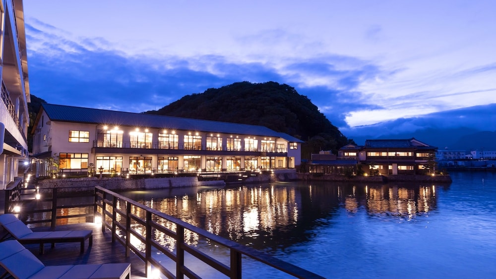 Yukai Resort Premium Koshinoyu 46/50