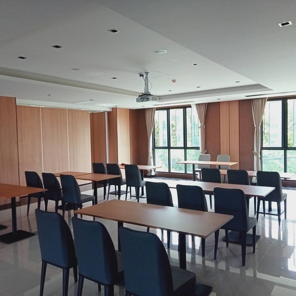 Lewit Hotel Pattaya, a member of Radisson Individuals 42/50