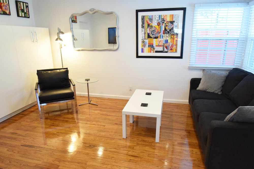 Boutique Hotel 444 42/73
