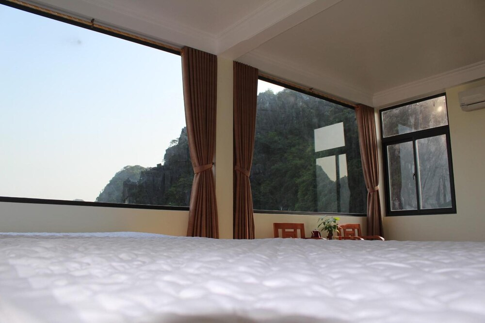 Sierra Homestay 9/65