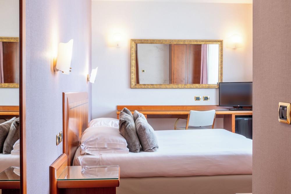 غرفة سوبيريور بسرير مزدوج أو سريرين منفصلين، Hotel Palace Verona 8/10