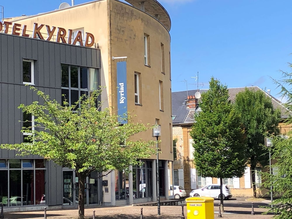 KYRIAD CHARLEVILLE MEZIERES 6/72