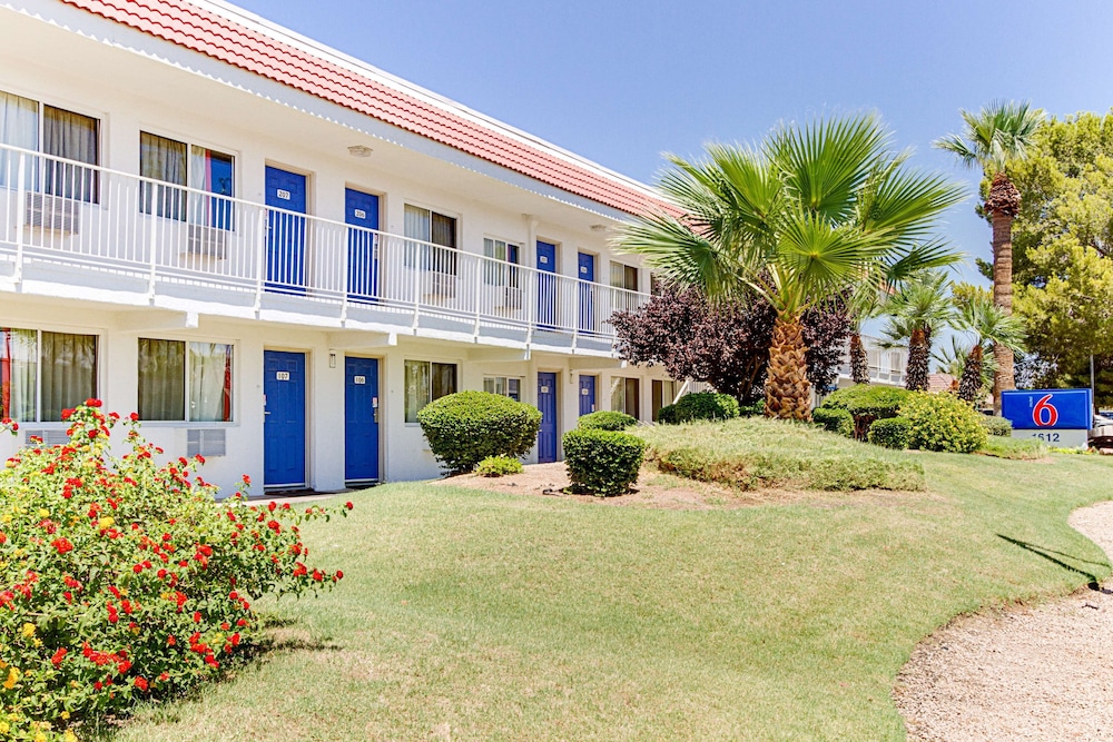 Motel6 Tempe, AZ - Scottsdale South 42/46