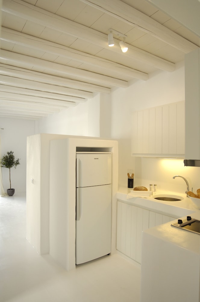Kapetan Tasos Suites 9/60