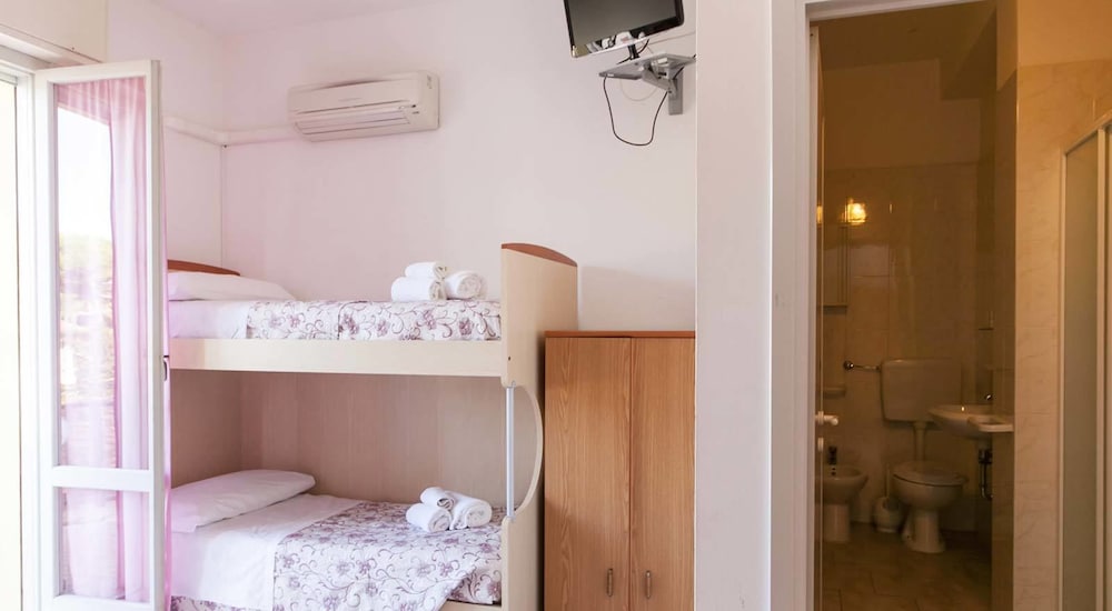 Hotel Levante 45/45