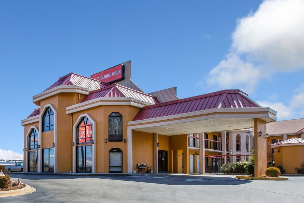 Econo Lodge Hendersonville 2/19