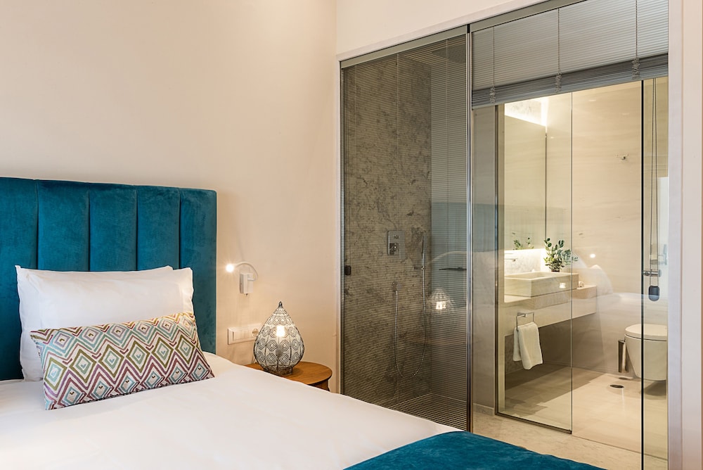 Avra Apartments Kolymbari Harbour 14/50