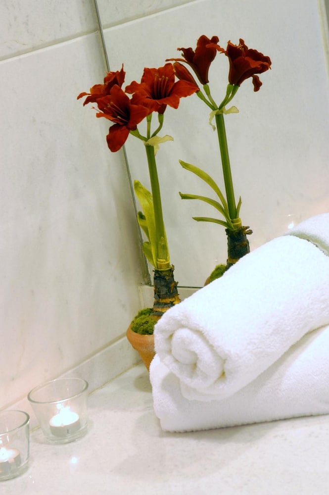 Limneon Resort & Spa 34/73