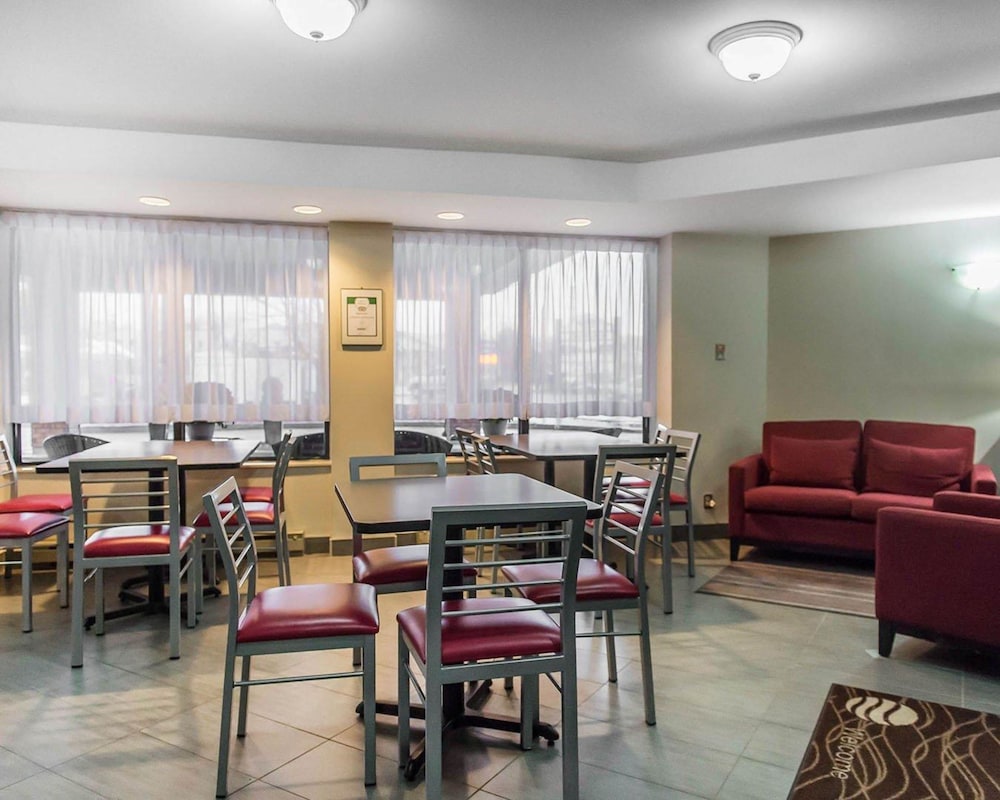 Comfort Inn Pembroke 32/40