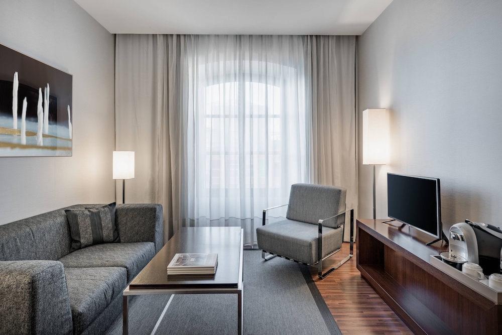 Ac Hotel Torino By Marriott 22/45
