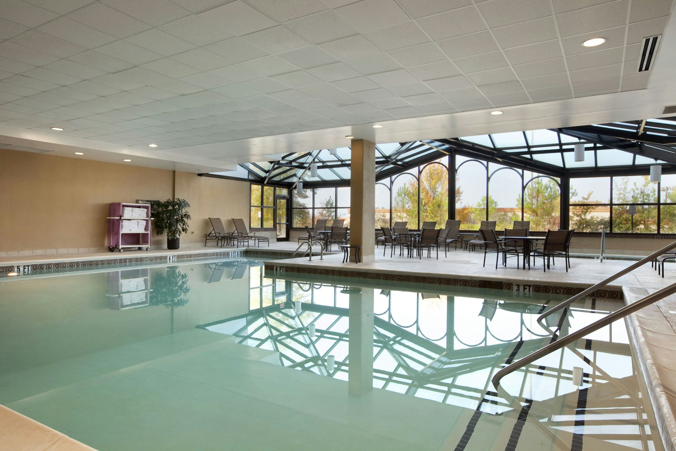 Embassy Suites By Hilton Atlanta Alpharetta 29/82