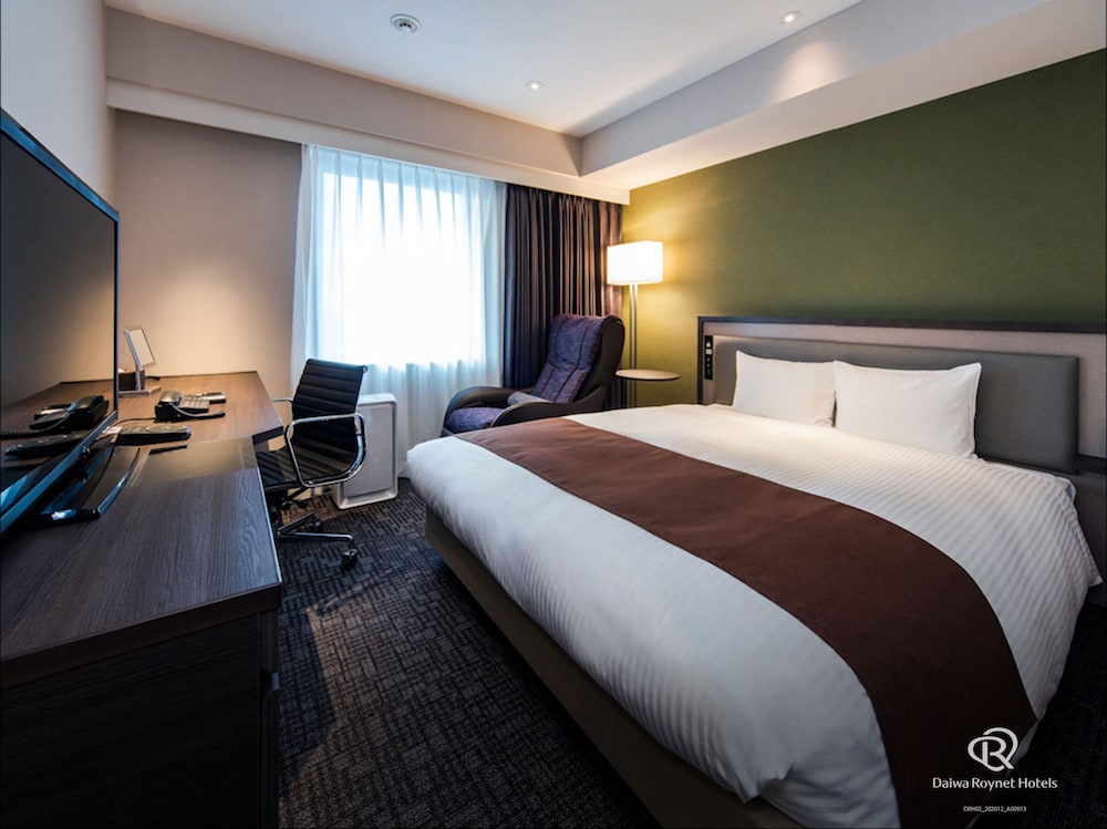 MODERATE, DOUBLE BED