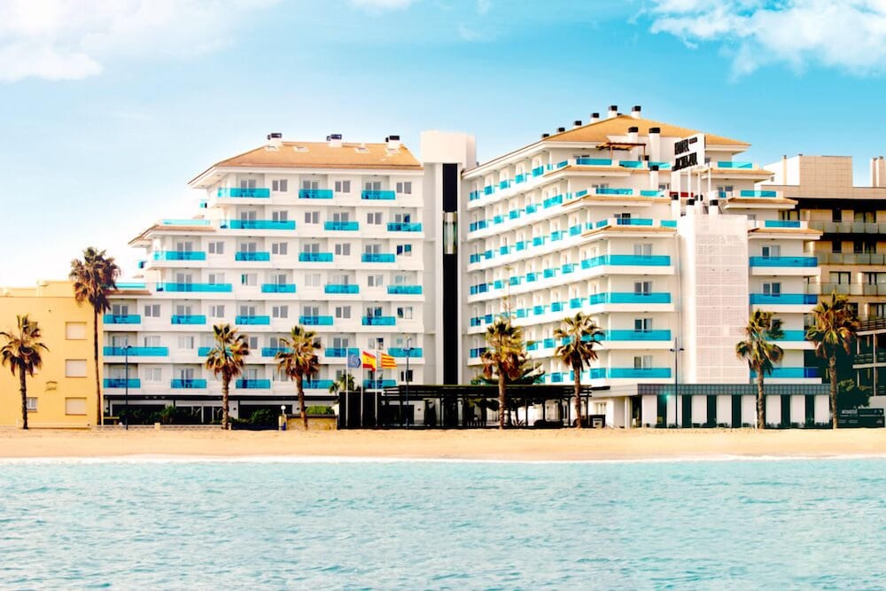 Acuazul Aparthotel and Spa 3/37