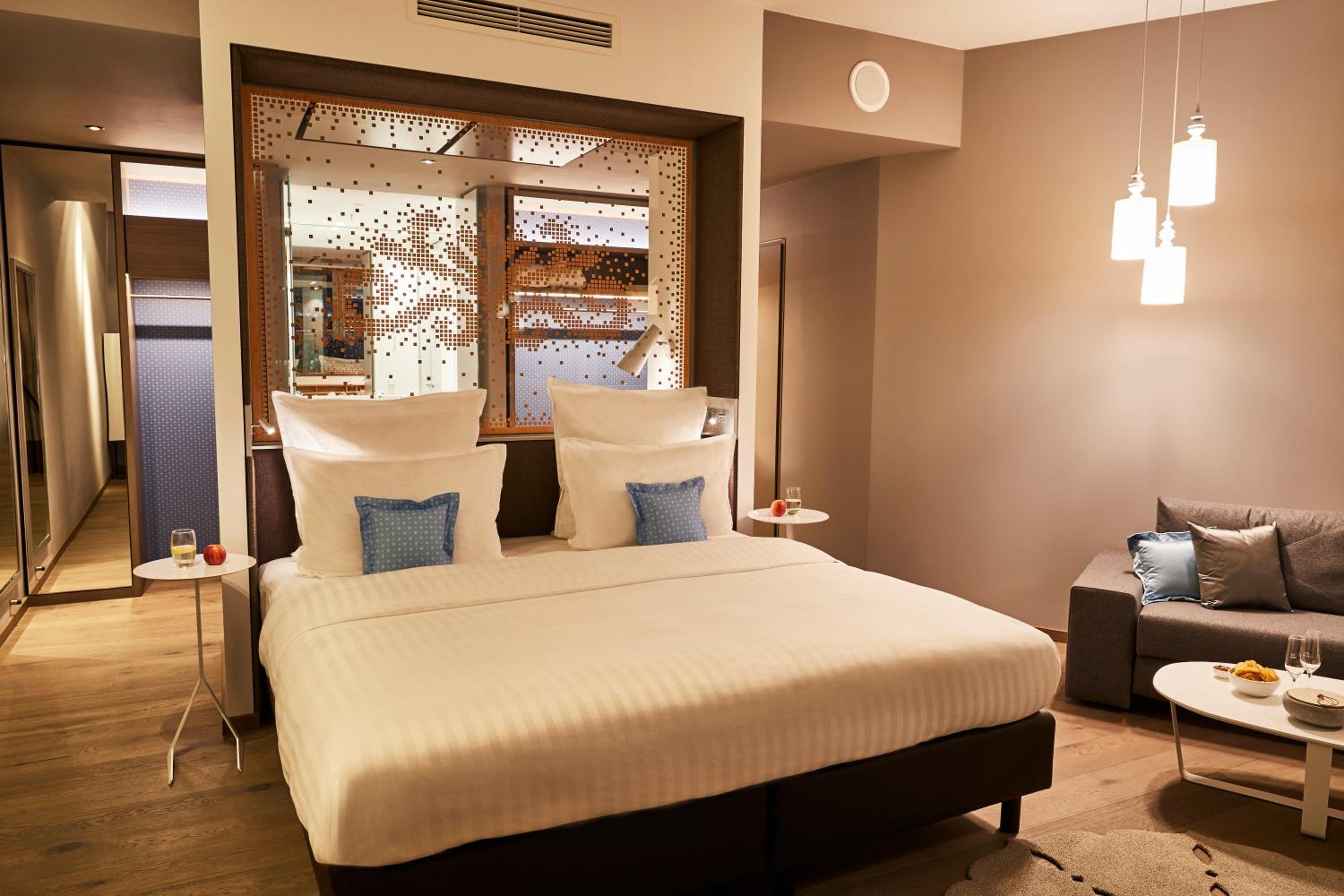 Junior Suite, King Bed