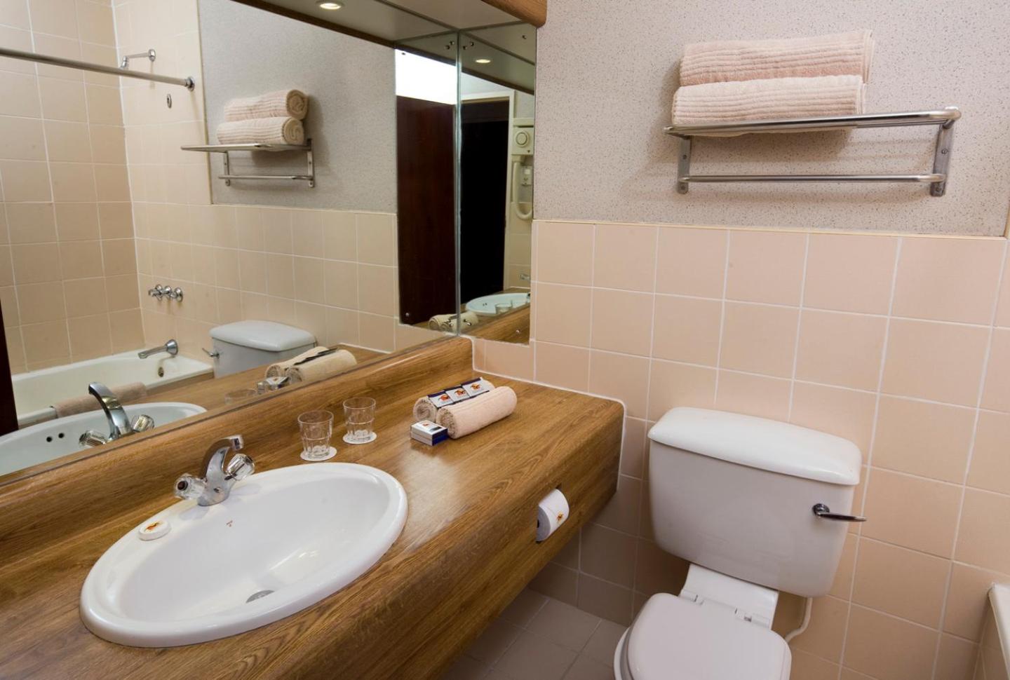 Oudtshoorn Inn Hotel And Conferencing Centre 37/37